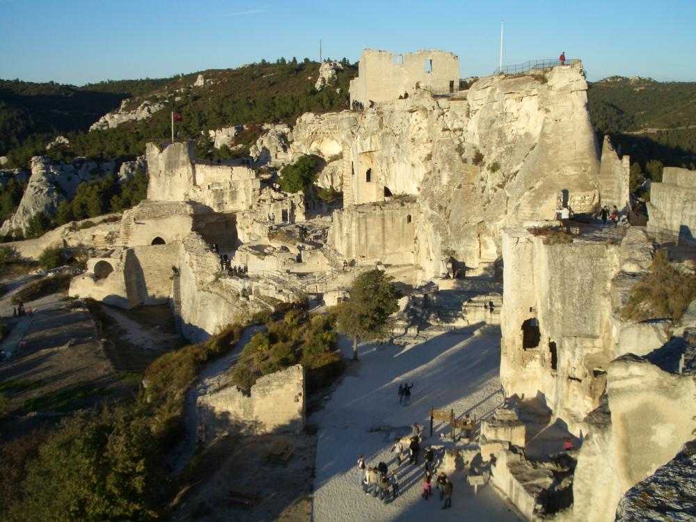 baux de provence tourisme